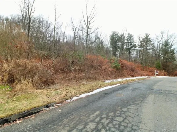 68 Vermillion Dr, Avon, CT 06001