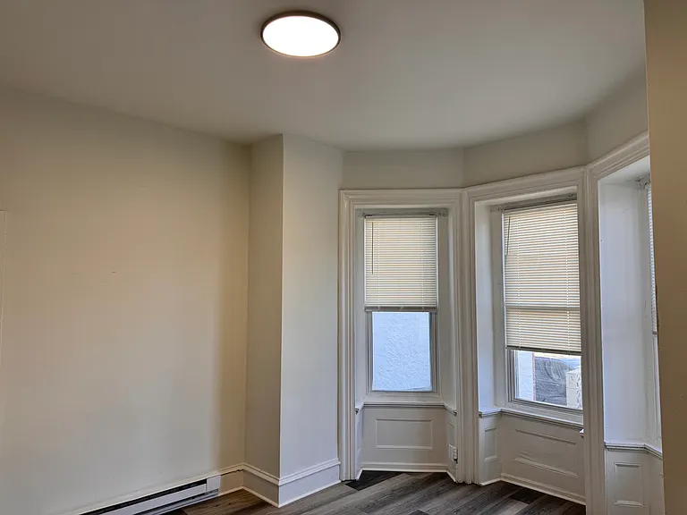 103 Maplewood Ave #1 — Photo 3