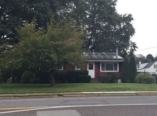 374 Ewingville Rd, Ewing, NJ 08638