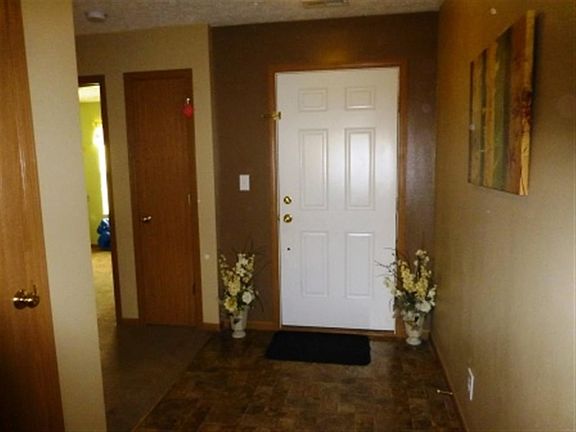 4th image of 266 Chapelhill Dr