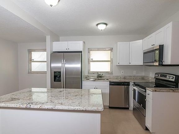 2nd image of 1703 Marvy Ave