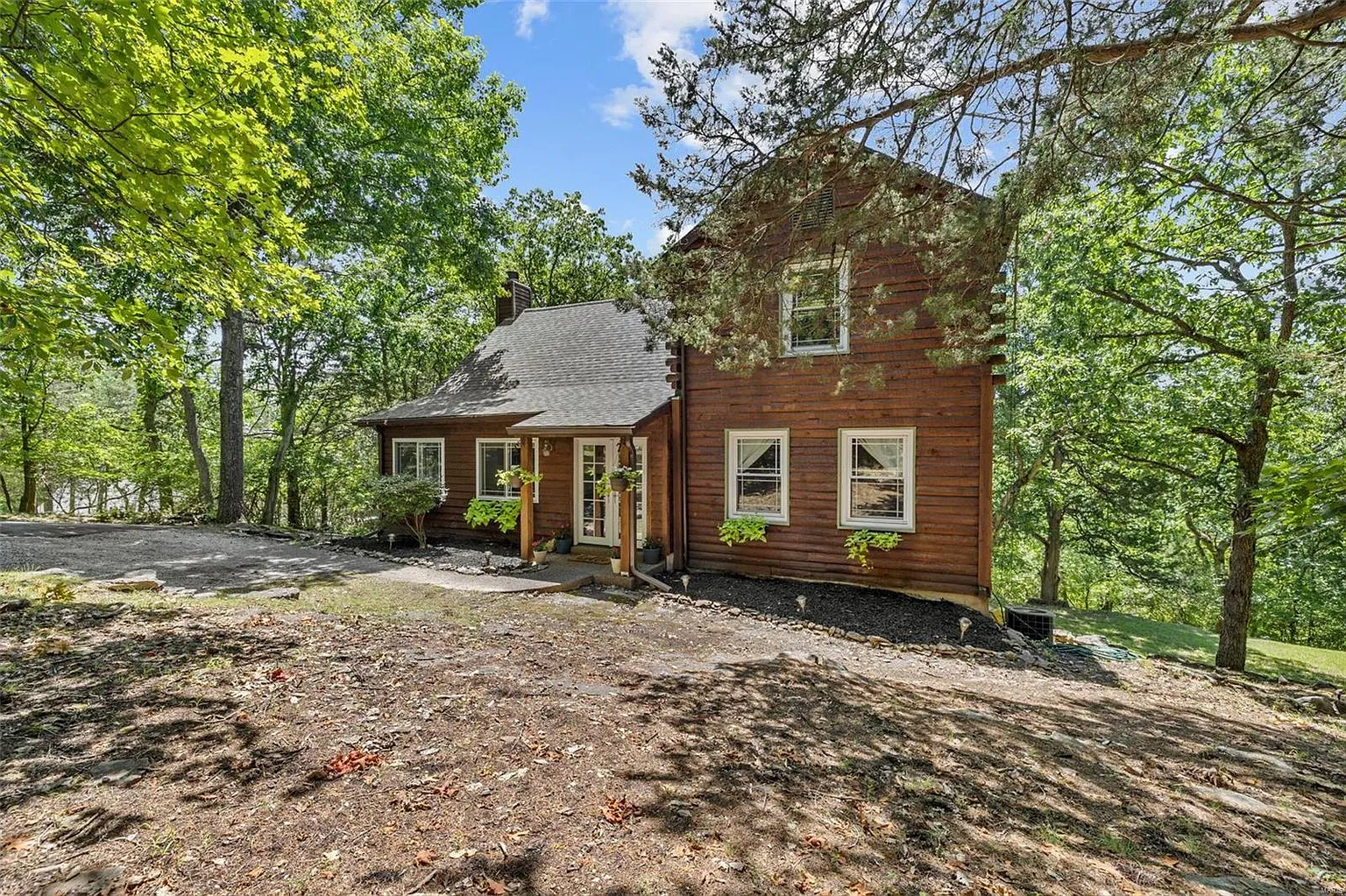 1417 Eagle Ridge Rd photo 1