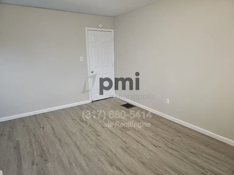 403 Wallace Ave — Photo 11