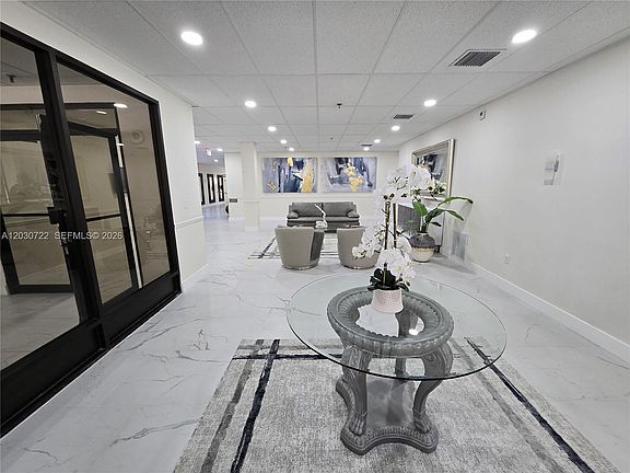 2nd image of 900 NE 195th St APT 215