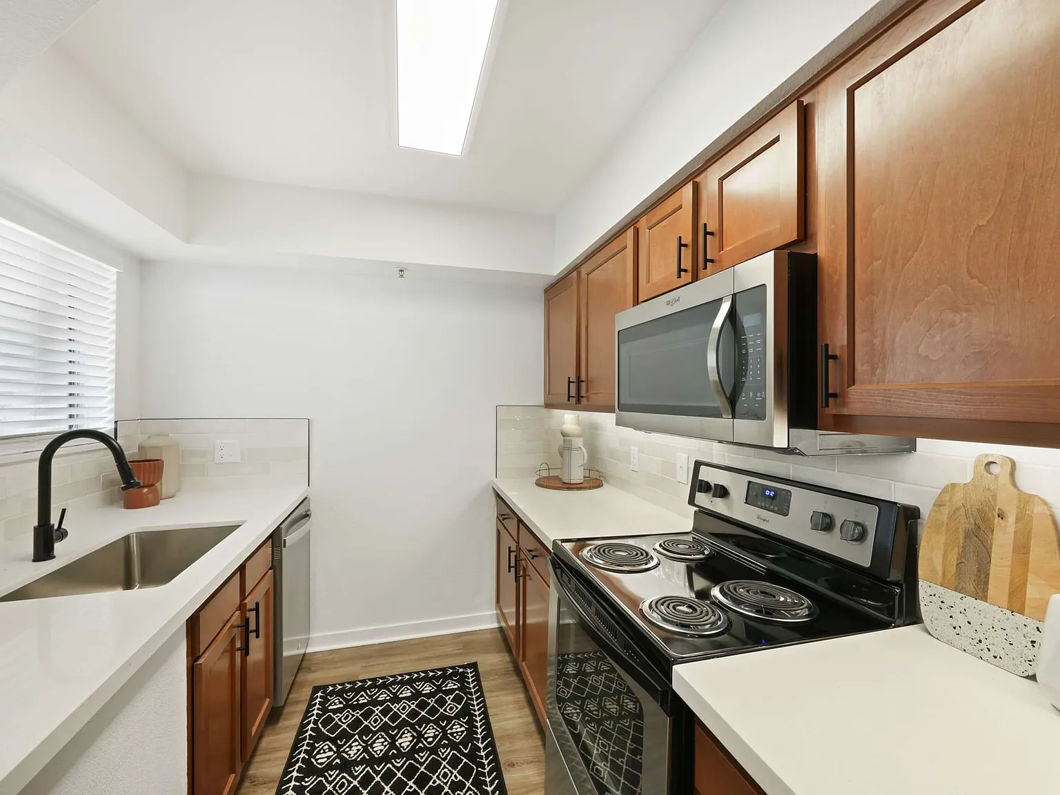 Cortland Scottsdale Mountain — Photo 1