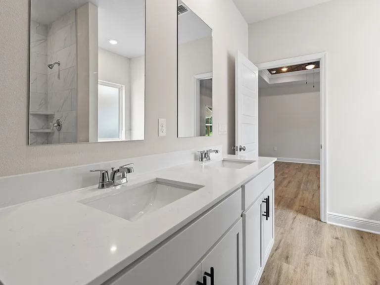 515 Bienville Pl — Photo 10