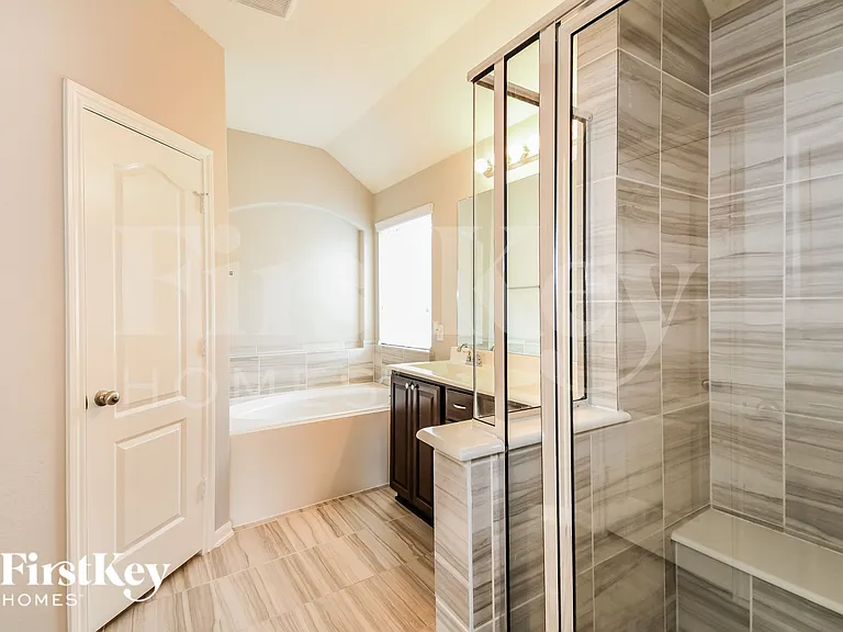 259 Rolling Creek Ln — Photo 9