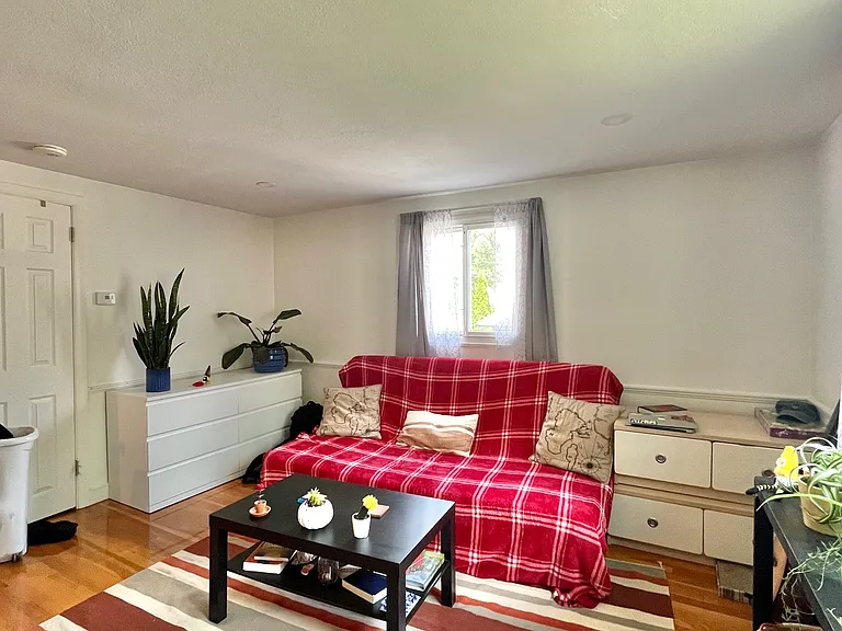 20 Trescott St #1 — Photo 5