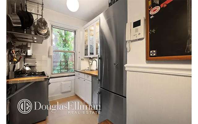 Sold by Douglas Elliman | media 5