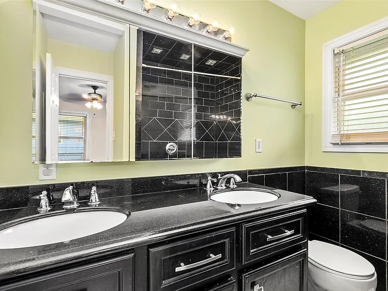 10202 Woodwind Dr — Photo 19