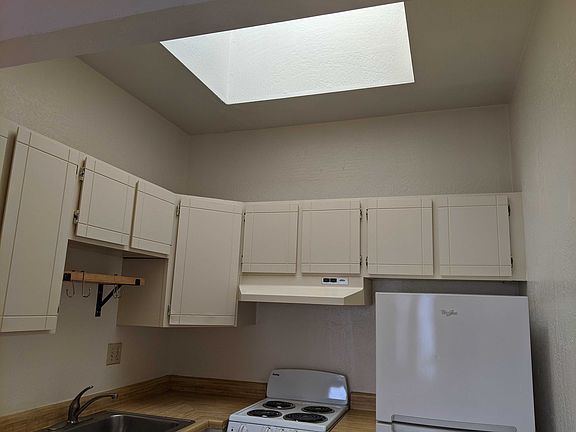 3rd image of 1770 Lombard St #302