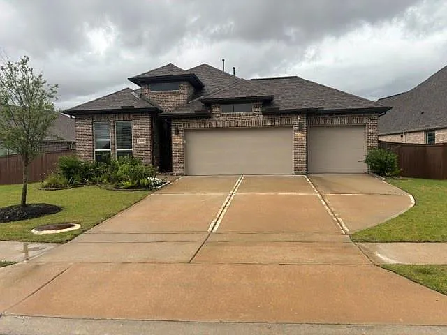 5039 Country Meadows Trl