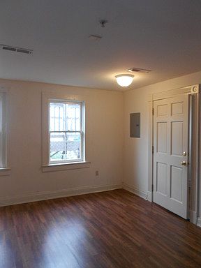 2nd image of 12 E Biddle St APT 4