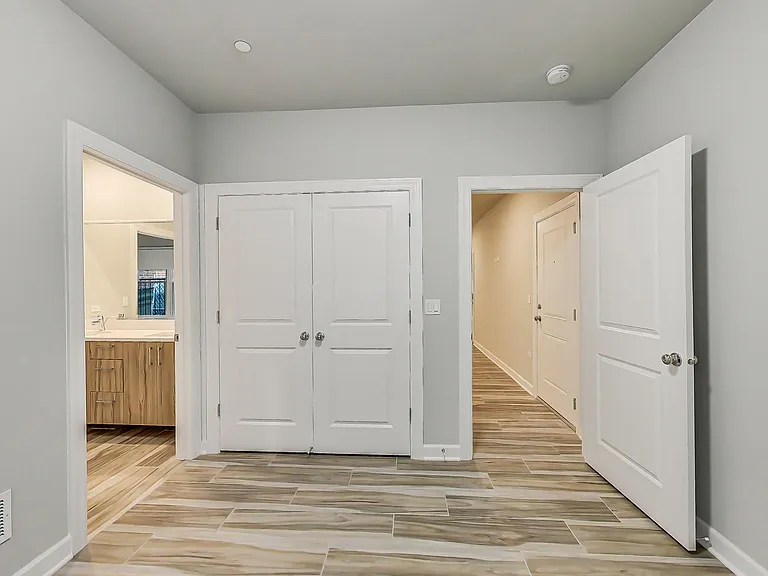 6135 S Kimbark Ave #202 — Photo 16