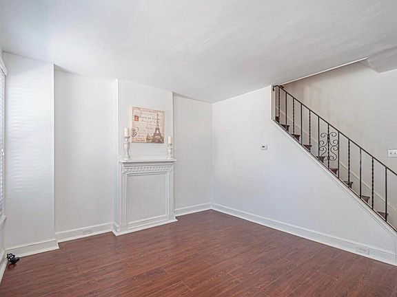 4th image of 324 Grover St