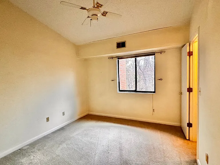 125 Turtle Creek Rd #11 — Photo 13