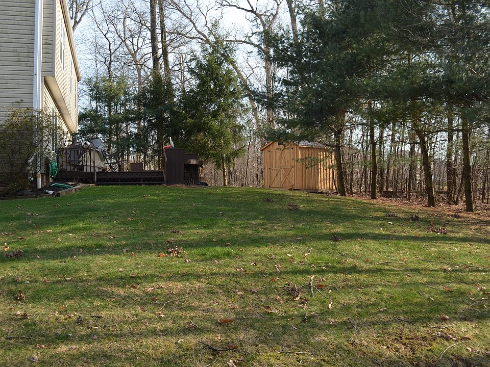 1st image of 303 Mossy Oak Dr