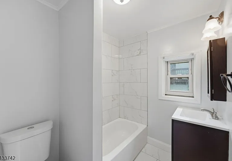 33 Hillside Ave — Photo 8