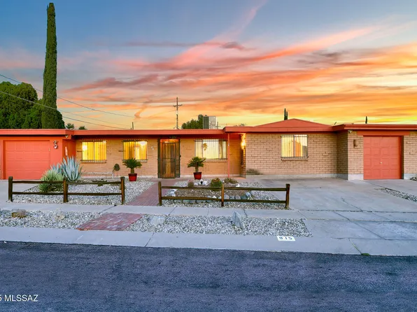 915 N Bedford Dr, Tucson, AZ 85710