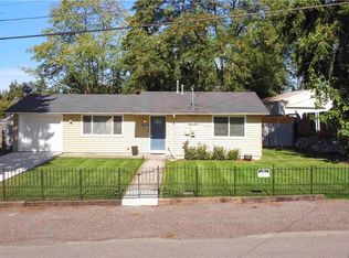 2404 SW 332nd St, Federal Way, WA 98023