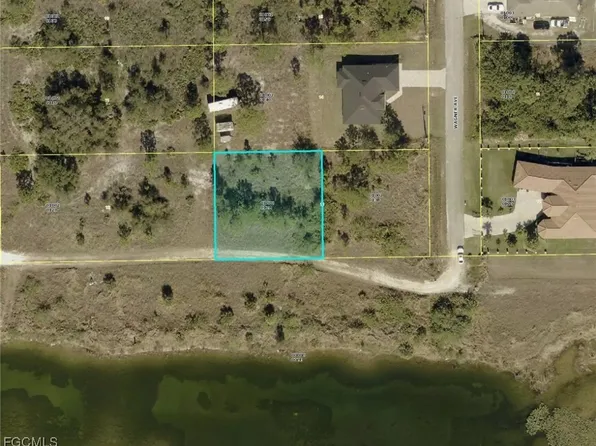 2002 E 8th St, Lehigh Acres, FL 33936