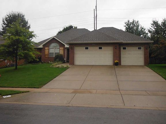 2nd image of 3351 S Woodstock Ave