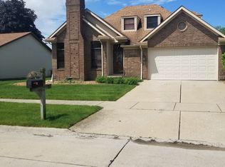 5056 Lisa Ct, Trenton, MI