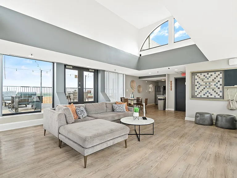100 Forest Place Apartments — Photo 10