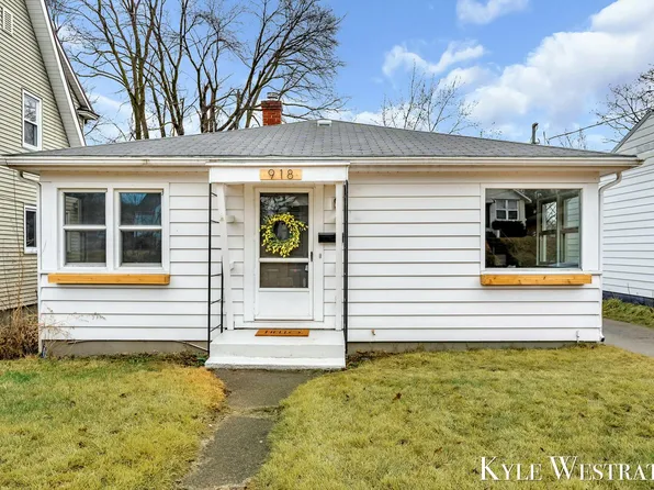 918 Frederick Ave NW, Grand Rapids, MI 49504