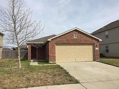 4th image of 611 Draco Dr