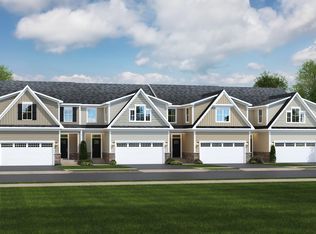 61 Midlakes Dr, Canandaigua, NY