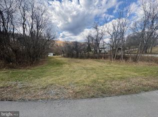 164 Jimstown Rd, Berkeley Springs, WV 25411