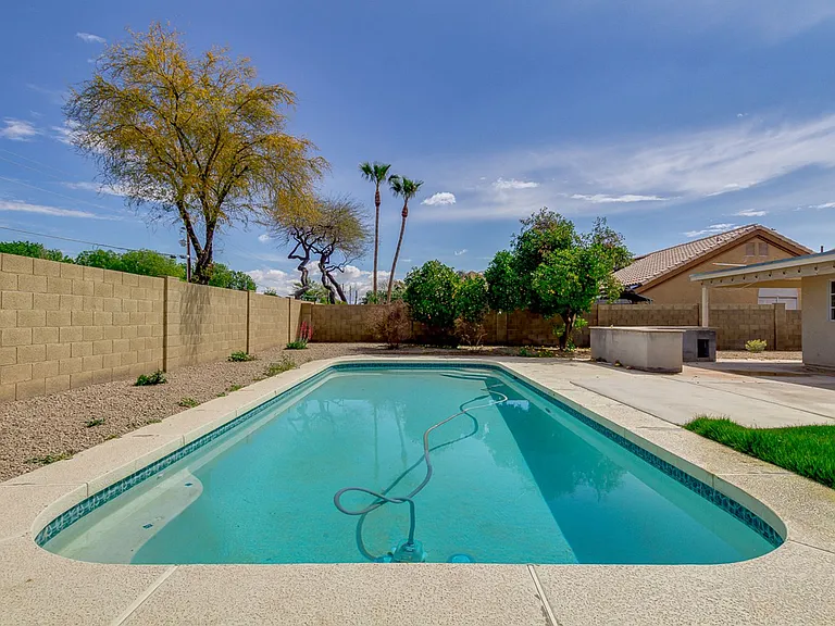 4314 E Juanita Ave — Photo 42