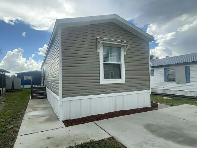 11514 Annette Ave #136