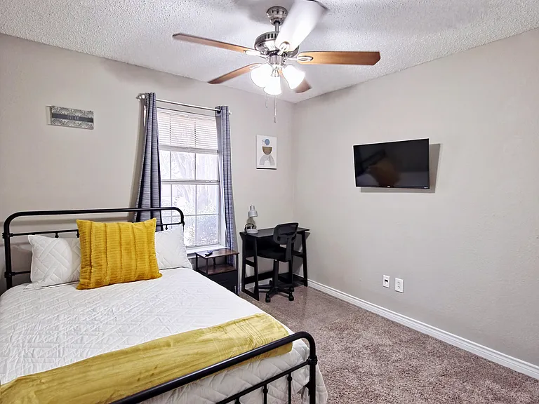 Briar Creek Dr — Photo 10