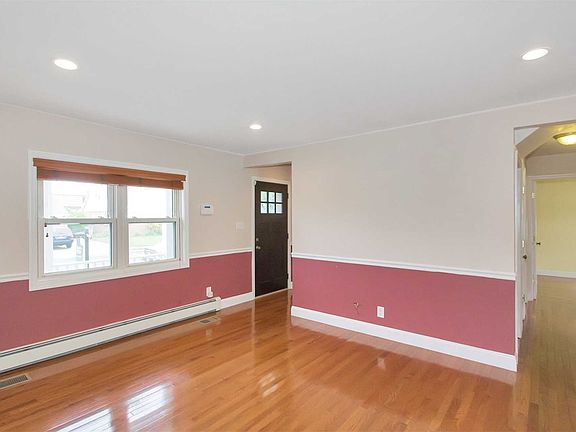 4th image of 156 Euclid Ave