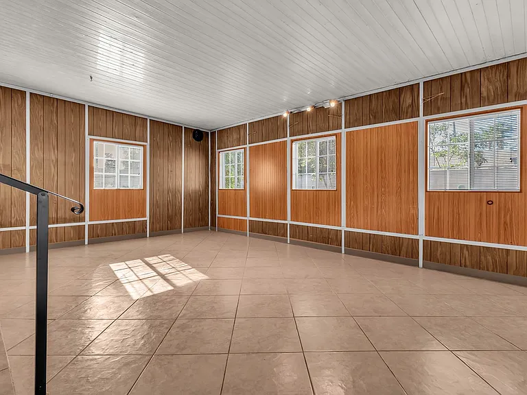 1239 W Carlton Pl — Photo 20