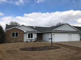 W5928 Tranquil Way, APPLETON, WI 54915