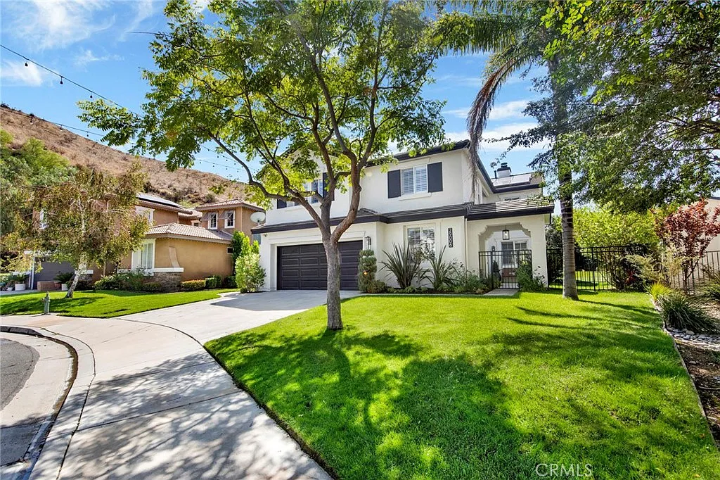 5 bed, 3472 sqft, $6,200 — Photo 1