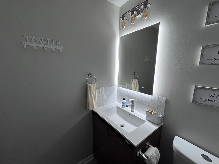 1666 Sparkleberry Ln — Photo 25
