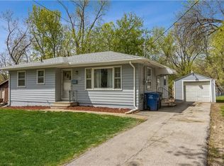 2002 31st St, Des Moines, IA 50310
