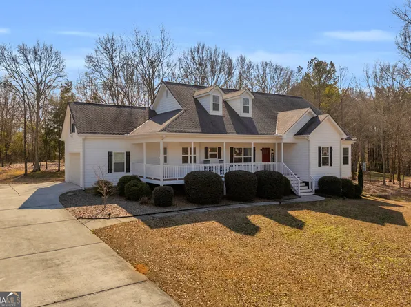3020 Meadow Trl, Loganville, GA 30052