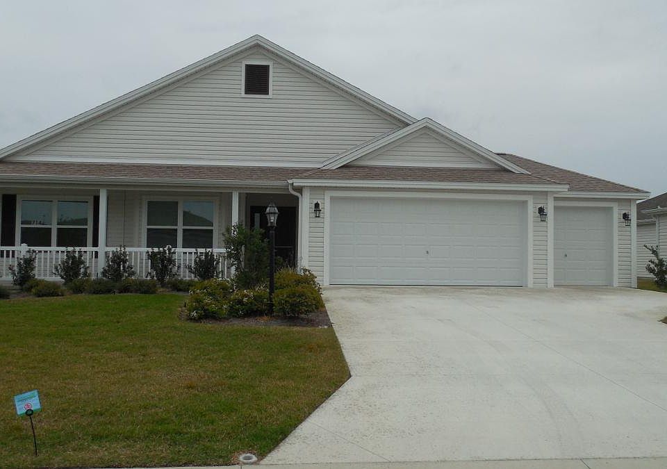 1st image of 714 Vibrant Ln