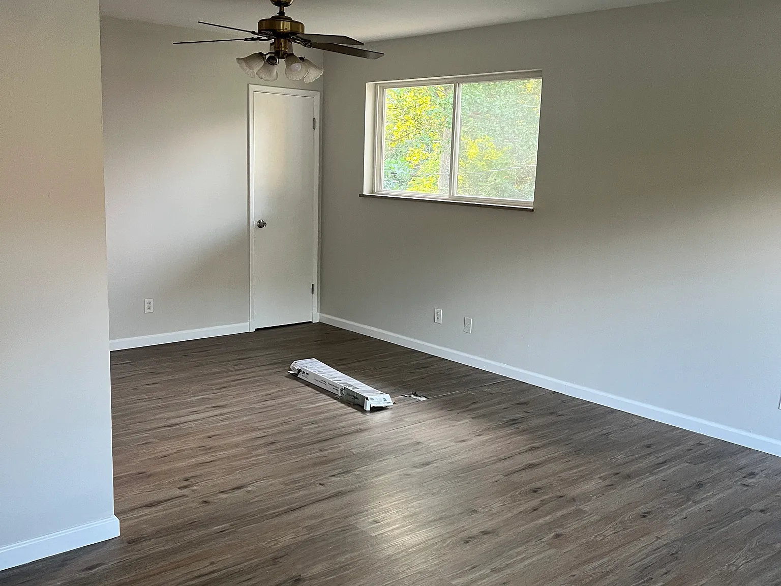 3 bed, 1.5 bath, 1092 sqft, $1,695 — Photo 2