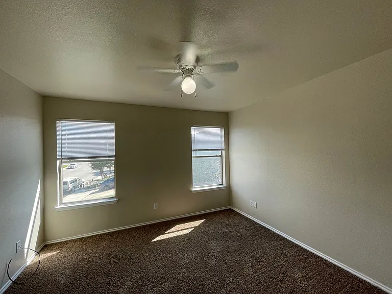 5730 Golf Hts #1 — Photo 10