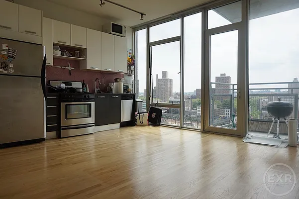 Rented by EXR | media 3