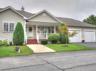 107 River Farms Dr, West Warwick, RI 02893