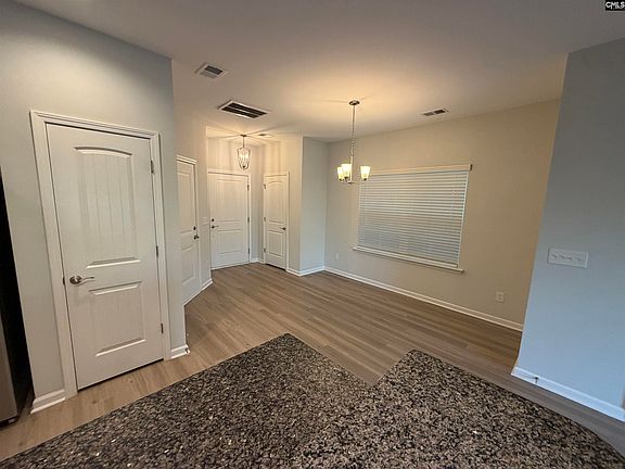 4th image of 953 Bergenfield Ln