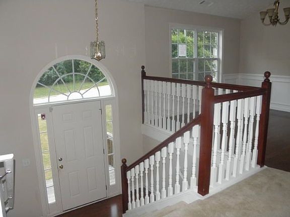 4th image of 3471 Vista Heights Way