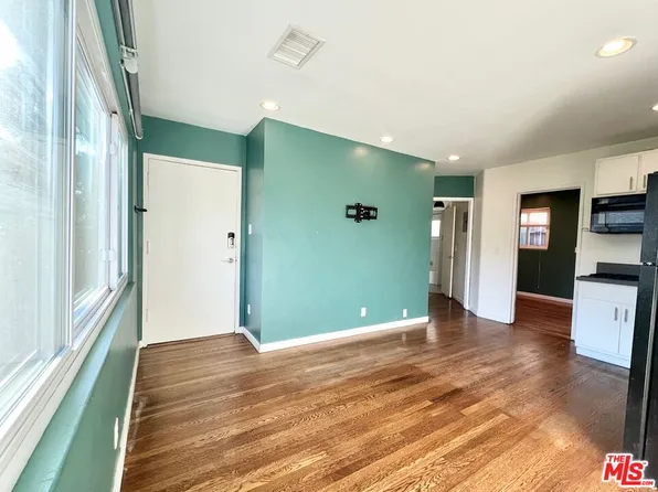 10006 Silverton Ave, Tujunga, CA 91042